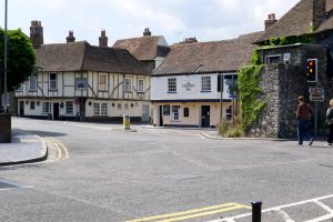 The_High_Street,_Sandwich,Kent_-_geograph.org.uk_-_2484249